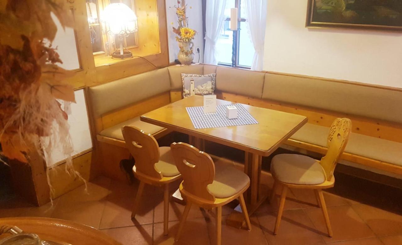 Hotel-Restaurant-Krone Bad Bruckenau Bagian luar foto