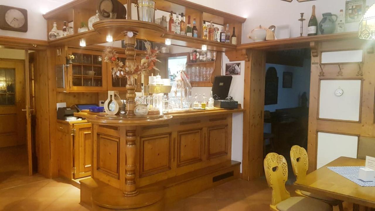 Hotel-Restaurant-Krone Bad Bruckenau Bagian luar foto