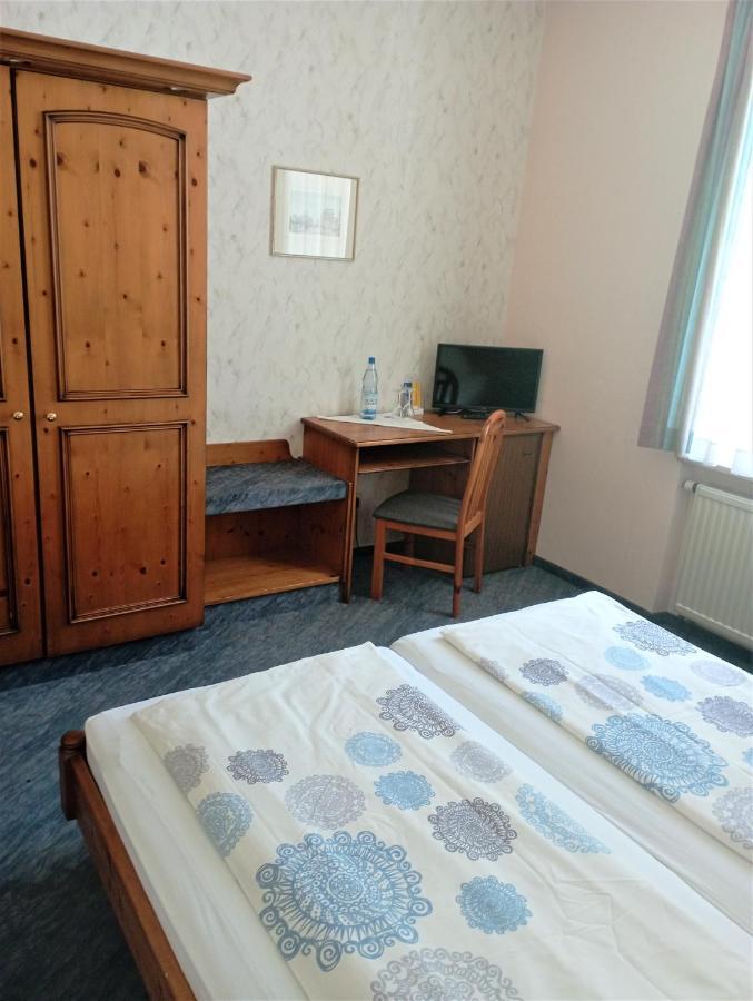 Hotel-Restaurant-Krone Bad Bruckenau Bagian luar foto